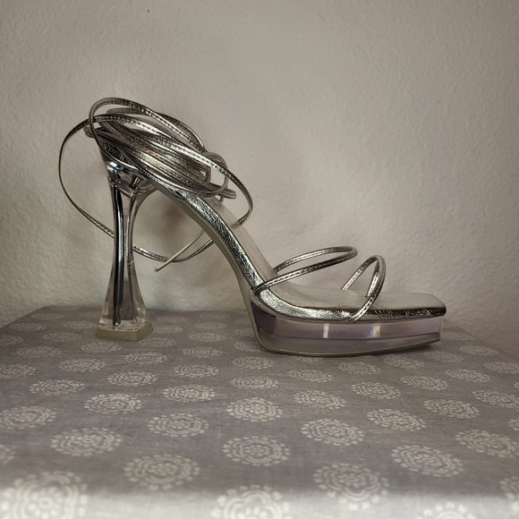 Jeffrey Campbell Primadonna Silver Platform with Clear Heel size 10 - Picture 4 of 10